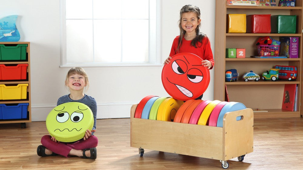 English emotion cushions and trolley - Toy Giant 